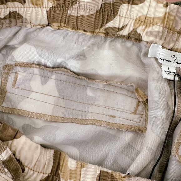 Love Tree Camouflage Camo Pull On Drawstring Lounge Shorts Brown size L NWT - Picture 8 of 12